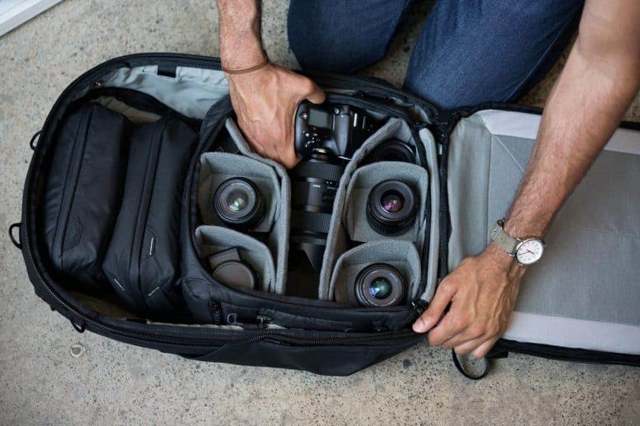 کیف دوربین safrotto؛ فضای کافی رودوشی کوله پشتی (لنز کارت حافظه شارژر) ضربه گیر ضد آب