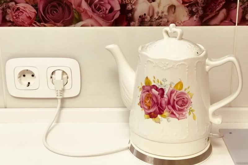 قوری چینی المنت دار؛ مقاوم جنس (شیشه ای مسی چدنی) کم مصرف