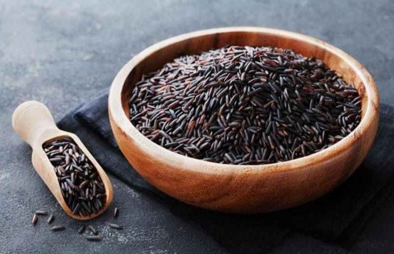 برنج دم سیاه 1401؛ برداشت تیرماه عطری قلمی 7 8 میلیمتر Guilan