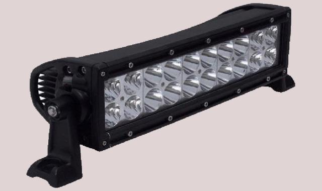 لامپ پروژکتور ال ای دی؛ ولتاژ کم تنظیم نوردهی عدم استفاده سرب جیوه