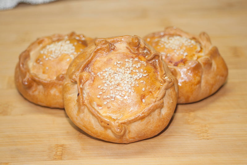 کلوچه سنتی بنیس؛ خانگی (گردویی خرمایی) فله ای صنعتی Benis