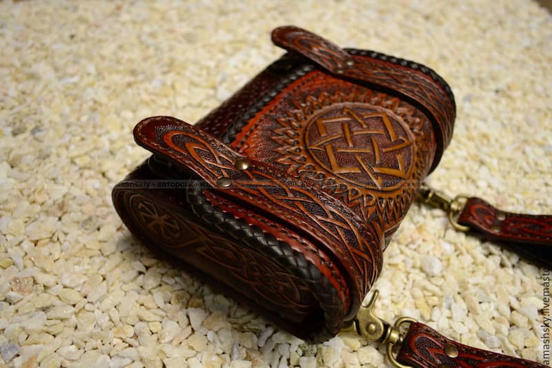 کیف کوچک یک طرفه چرم؛ دست دوز ماشینی مدل (زیپ دار دکمه ای) جیب مخفی