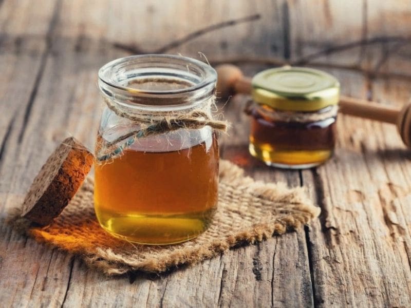 عسل سالار خمین (شهد) طبع گرم ارگانیک 2 رنگ زرد نارنجی honey