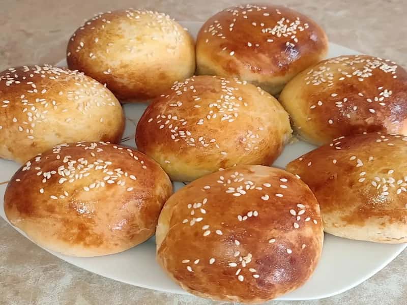 شیرینی دانمارکی در تهران؛ نان وینی مارپیچی عالی خشک Danish