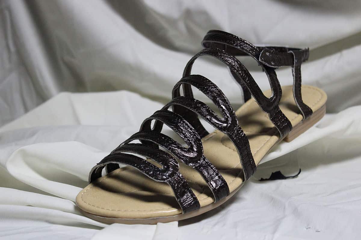 صندل مجلسی دخترانه شیک؛ چرمی پلاستیکی تابستان (روزانه اسپرت) لژدار