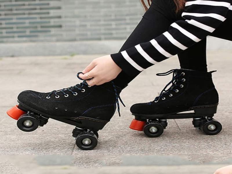 کفش اسکیت دخترانه؛ استدارد متناسب 2 رنگ ساده طرح دار بزرگ skate