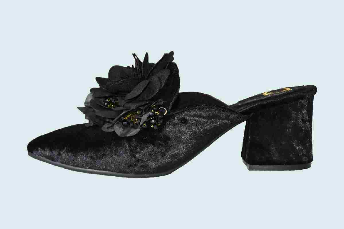 صندل مشکی مجلسی زنانه؛ طلایی سفید 2 مدل چسبی لژدار Velvet