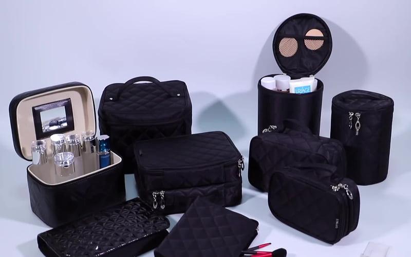 کیف آرایشی چرم دست دوز؛ بادوام (طبیعی مصنوعی) ماندگاری بالا