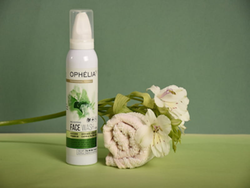 فوم شستشوی صورت آردن؛ آرایشی بهداشتی حاوی نرم کنندگی 500گرمی 