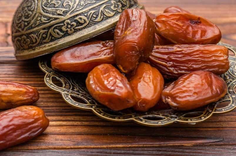 خرمای مرداسنگ 1401؛ قد کوتاه زرد تیره قهوه ای روشن قند طبیعی Iran