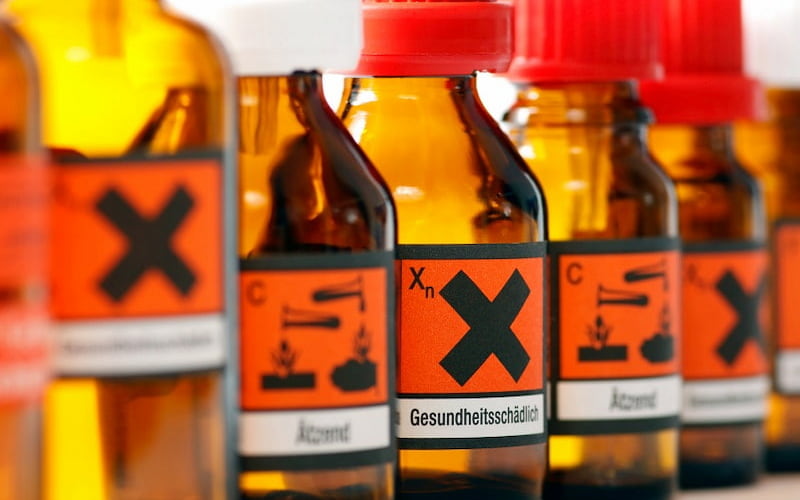 الکل قرمز؛ صنعتی حلال بودن (عطرسازی رنگ پزشکی) ساخت ضدیخ