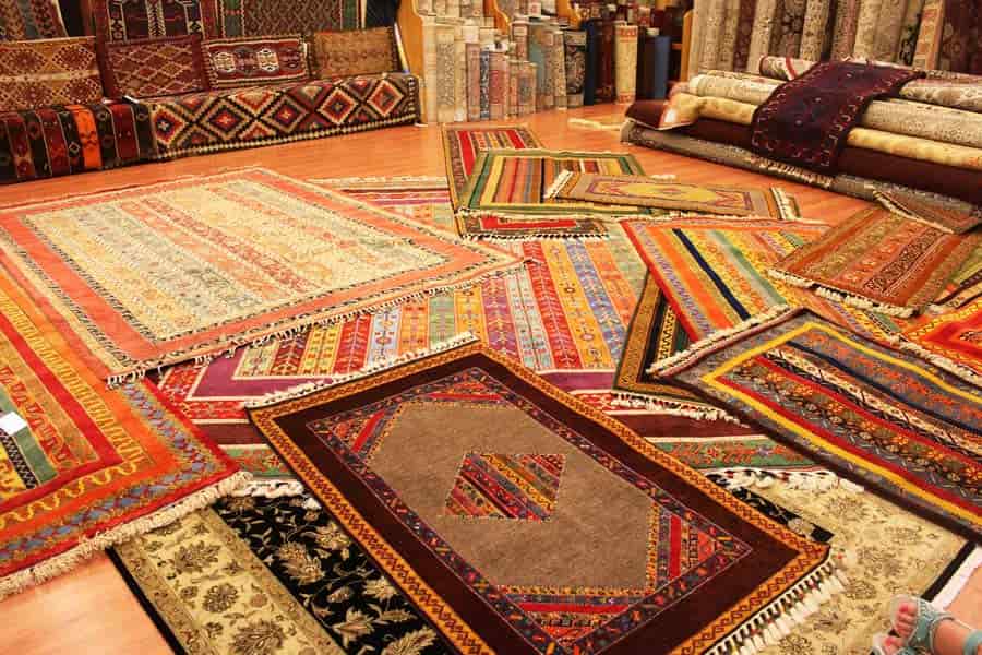 فرش زرنیم علیا؛ طرح متمایز (محبوب معروف) بافت ابریشم