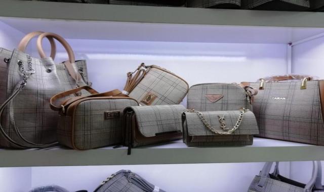 کیف دخترانه طوسی؛ مقاوم (پارچه ای چرم) طراحی چشم نواز