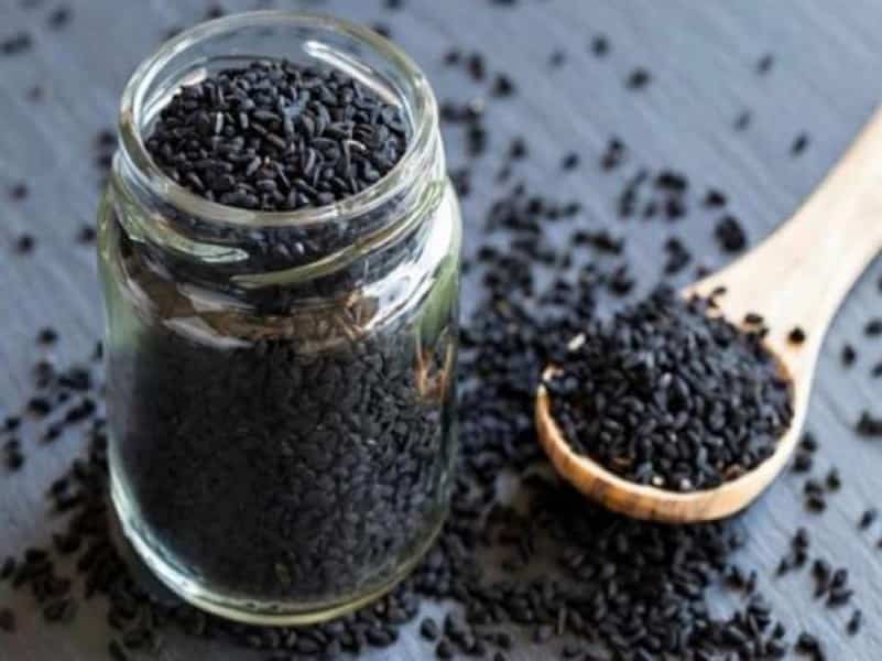 سیاه دانه خام؛ خوراکی دارویی کنترل میزان قند درمان کم خوابی Black