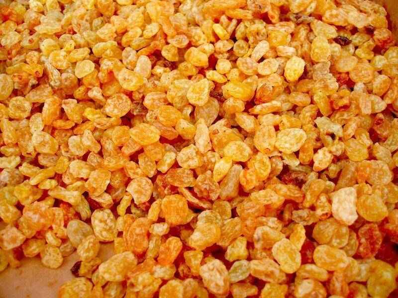 کشمش تیزابی 1401؛ فاقد مواد شیمیایی 2 رنگ قهوه ای مشکی Calcium