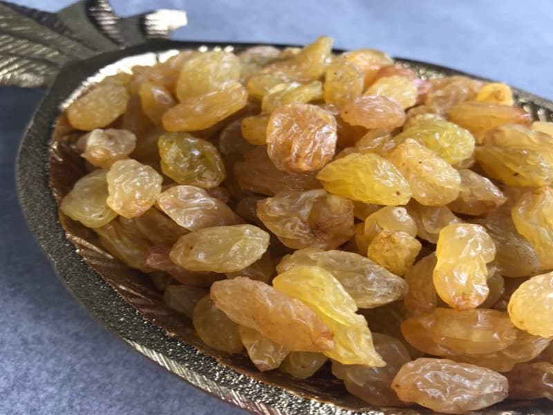 کشمش قزوین؛ لطیف رنگ قهوه ای 2 طعم شیرین آبدار Qazvin