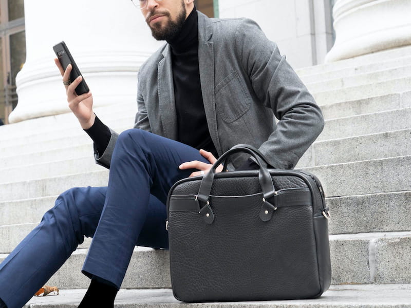 کیف اداری چرم الگانت؛ طبیعی سطح صاف یکدست دباغی شده Elegant