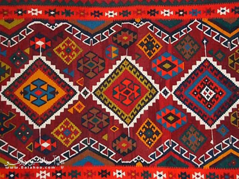 گلیم دستباف عتیقه؛ پشم مقاوم دکوراسیون منزل Tabriz