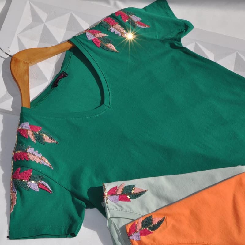 تیشرت ترک زنانه؛ نخی سفید سبز 2 مدل فانتزی اسپرت