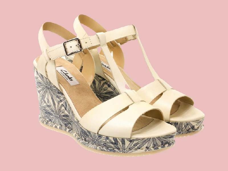 صندل طبی کلارک زنانه؛ چرم پلاستیکی (سفید قهوه ای مشکی) سنتی مدرن