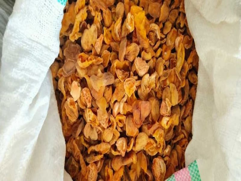 آجیل چهار مغز تواضع؛ مغزیجات مقوی حاوی ویتامین A