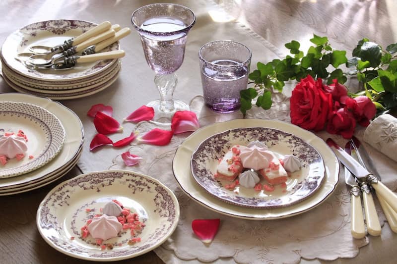 ظروف چینی فله ای در مشهد؛ لعاب دار مجلسی 2 مدل مدرن کلاسیک Mashhad