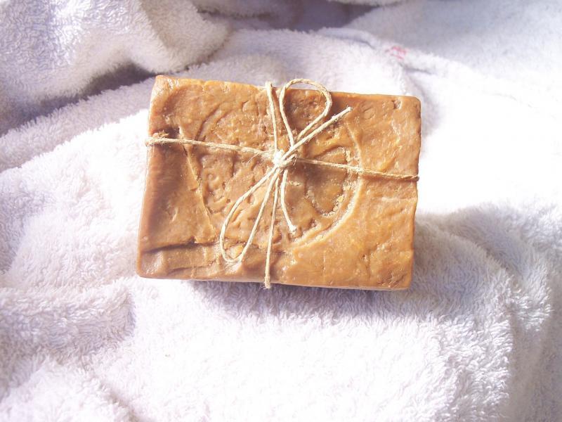 صابون ضد جوش اکتیوکس؛ دارای رایحه متنوع 2 نوع خشک چرب Yellow