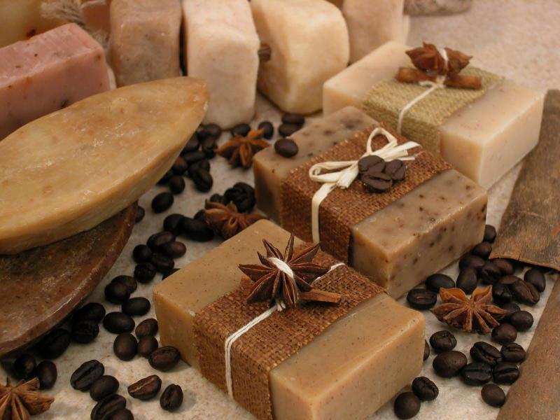 صابون ضد جوش اریکه؛ قابلیت آبرسانی حاوی پیریتیون زینک Vitamin