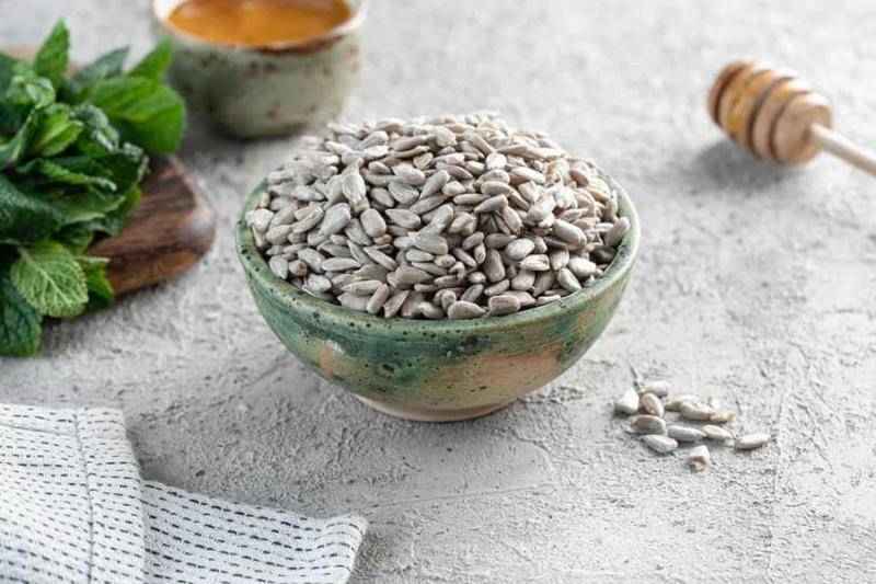 تخمه آفتابگردان درجه یک خوی؛ کلسیم سرکه ای نمکی سیاه (1000 2000) گرمی