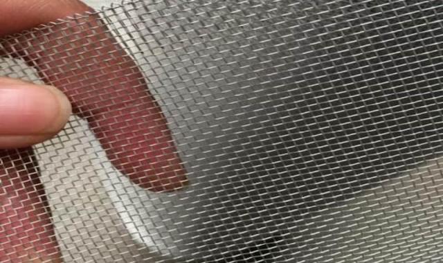 توری فلزی قفسه؛ مربعی  ضد زنگ دارای قابلیت انعطاف‌پذیری Metal