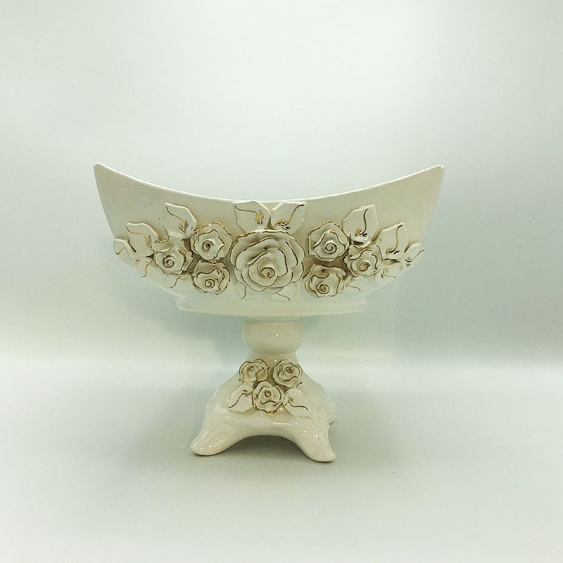 ظروف پذیرایی چینی گل برجسته؛ لعاب کاری چند تکه 2 رنگ طلایی سفید