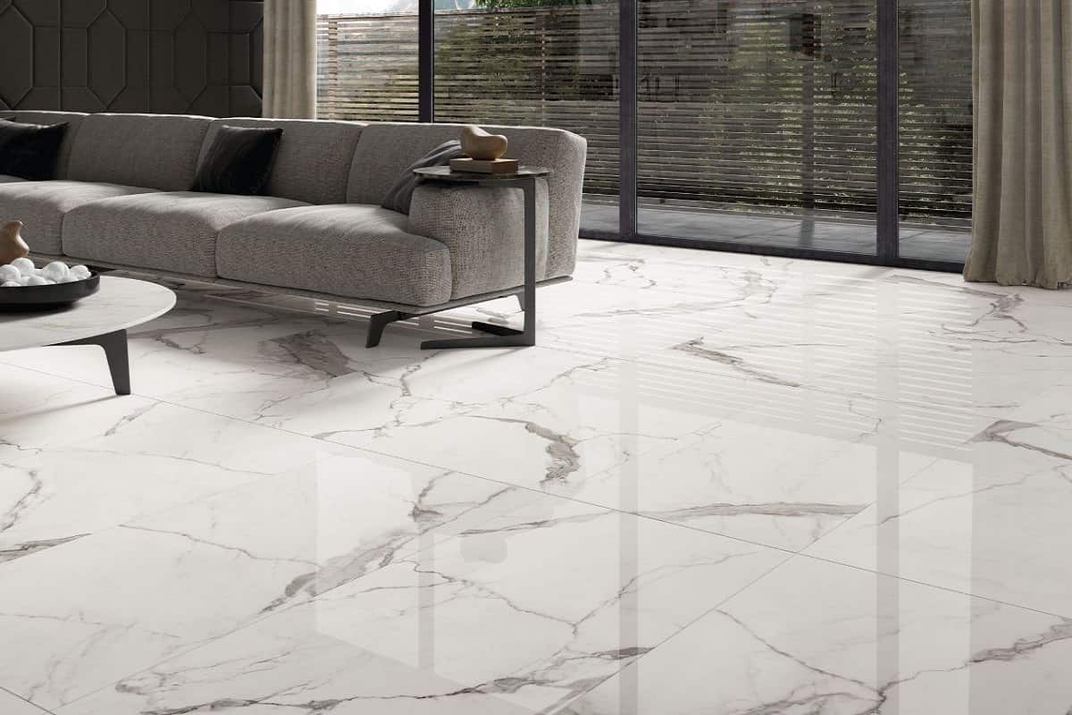 سرامیک کف میبد یزد؛ خاک سفید عاج دار 2 مدل براق لعاب دار