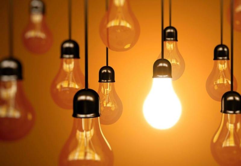 لامپ رشته ای 100 وات؛ فلامنت کوچک جنس شیشه Lamp