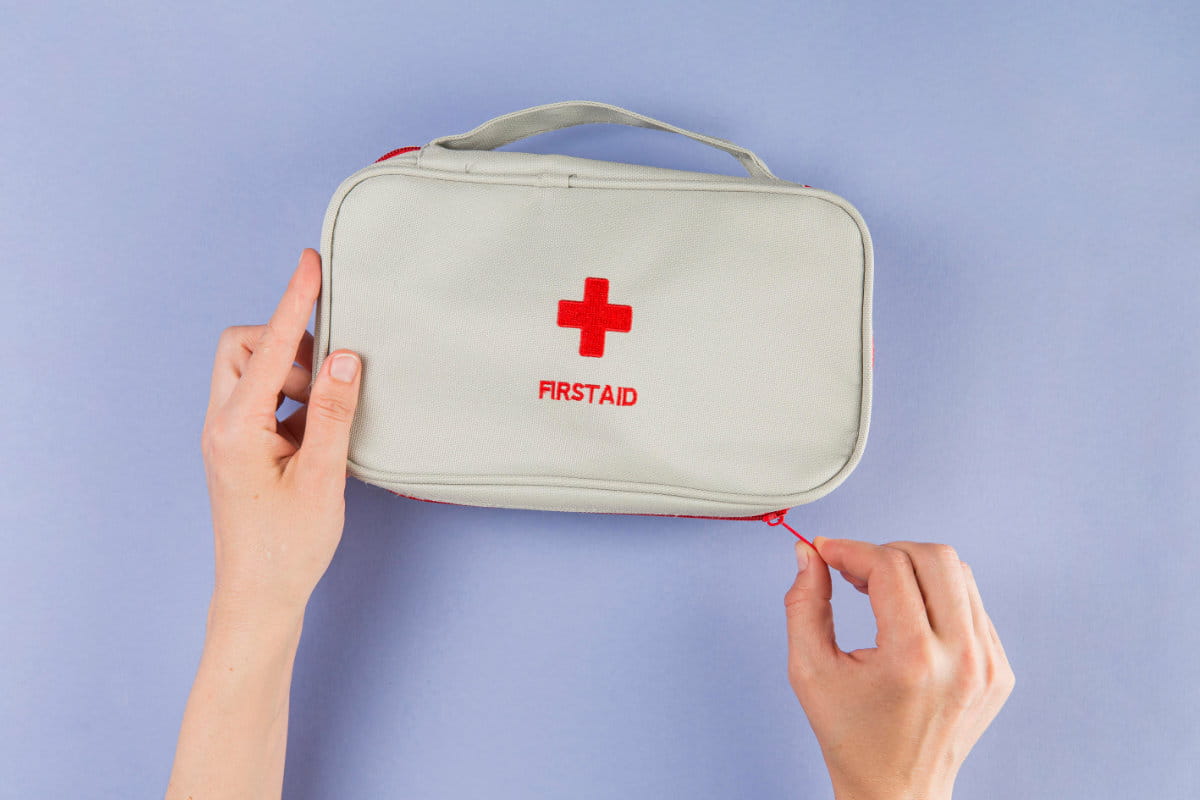 خرید انواع جعبه کمک های اولیه زانتیا + قیمت