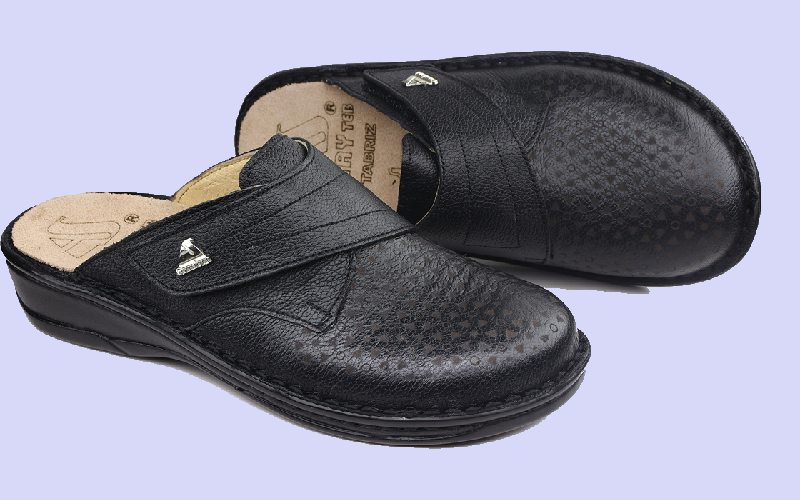 صندل طبی مردانه جلو بسته؛ پلی اورتان سبک 3 مدل یکسره بندی چسبی