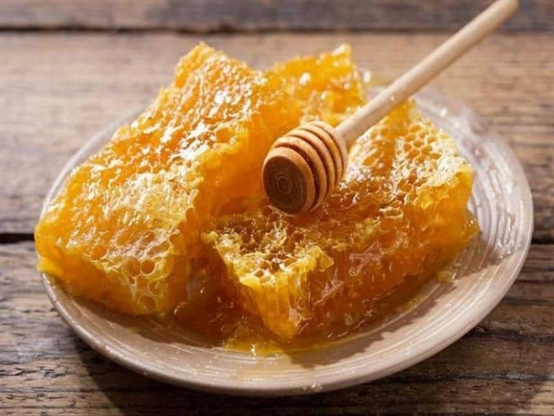 خرید عسل طبیعی با موم سبلان + بهترین قیمت