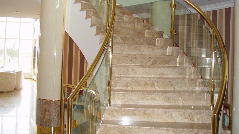 سنگ پله گوهره ارزان؛ رنگ متنوع شیشه ای ضخامت 1.5 3 سانتیمتر