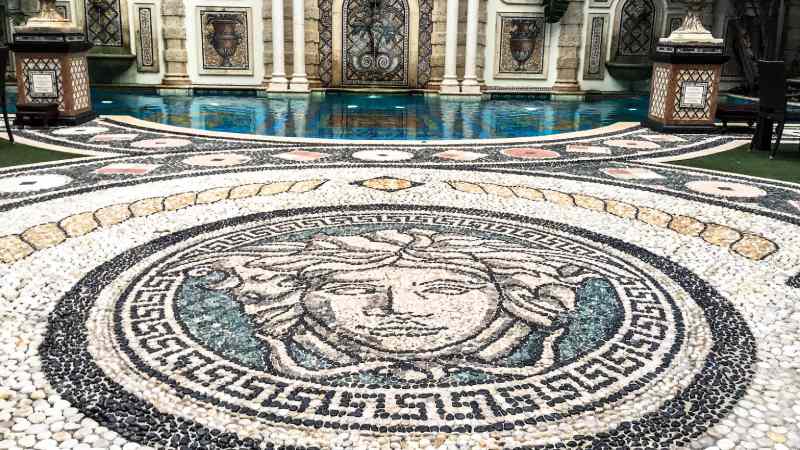 بهترین قیمت خرید کاشی استخری طرح ورساچه