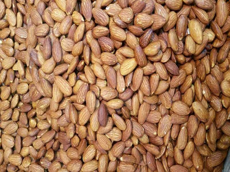 بهترین قیمت خرید مغز بادام برادران حسینی