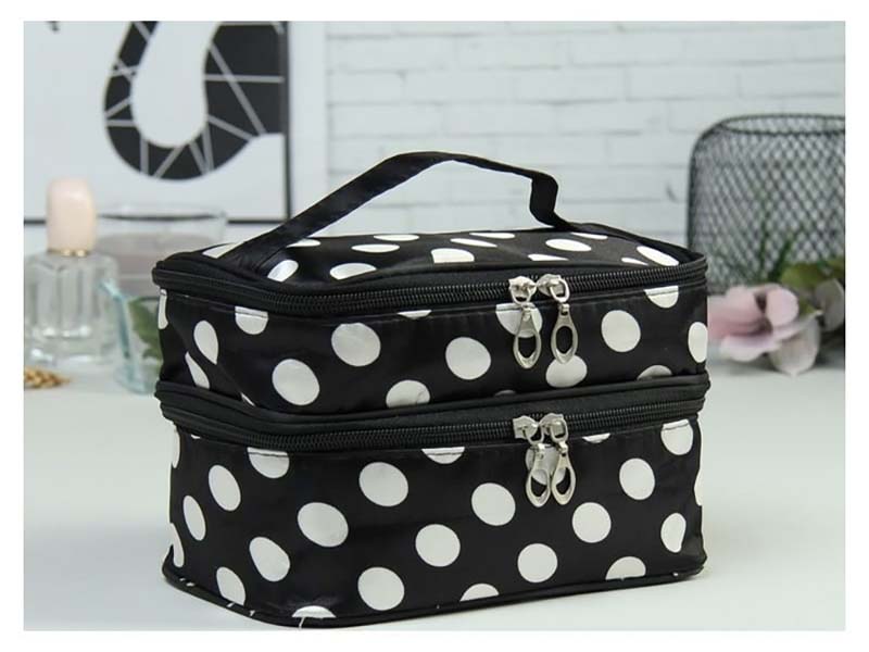 خرید جدیدترین انواع کیف آرایشی عروس