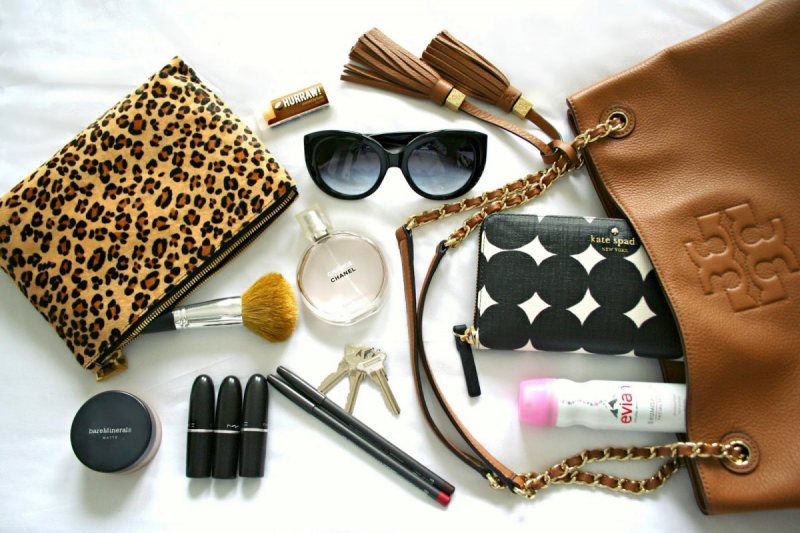 خرید کیف ارایشی نوین چرم + قیمت عالی