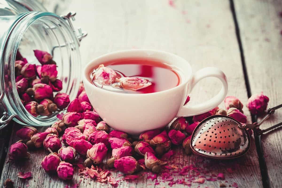 خرید گل محمدی خشک در بازار با قیمت استثنایی