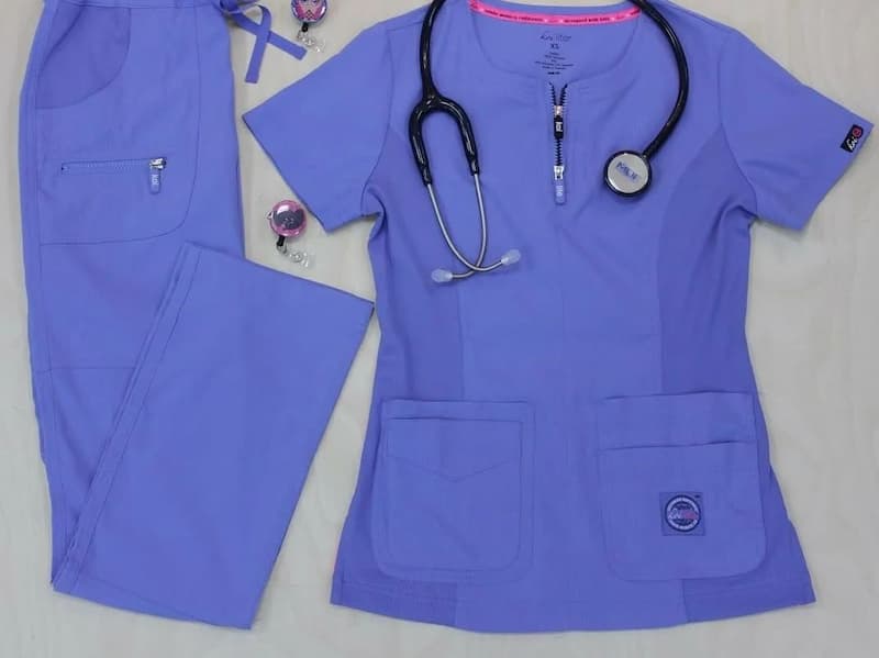 لیست قیمت لباس فرم پرستاری 1402