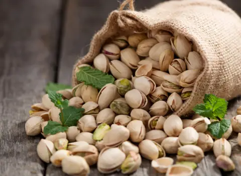 پسته فندقی برشته؛ استحکام دندان سلامت قلب پوست Calcium