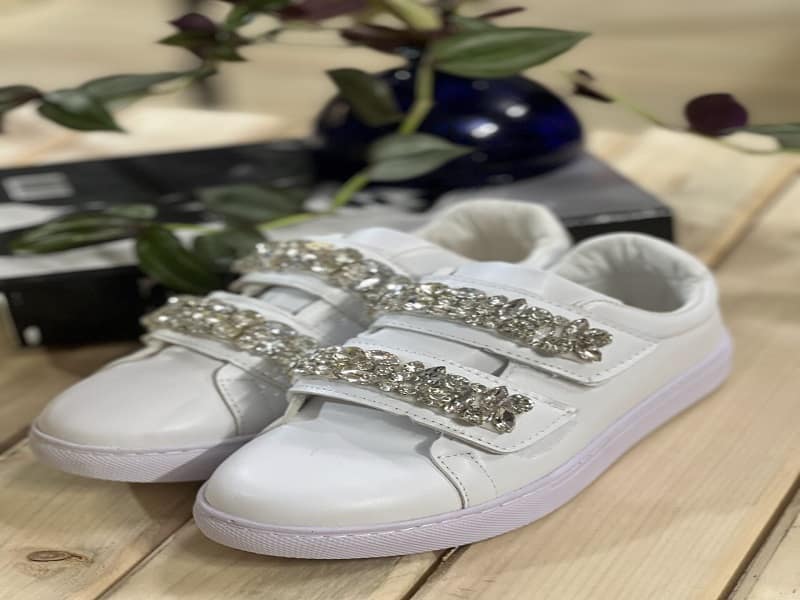 بهترین قیمت خرید کفش اسپرت نگین دار