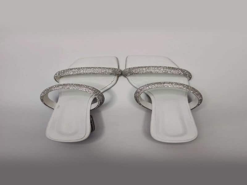 خرید صندل مجلسی دخترانه سفید + بهترین قیمت