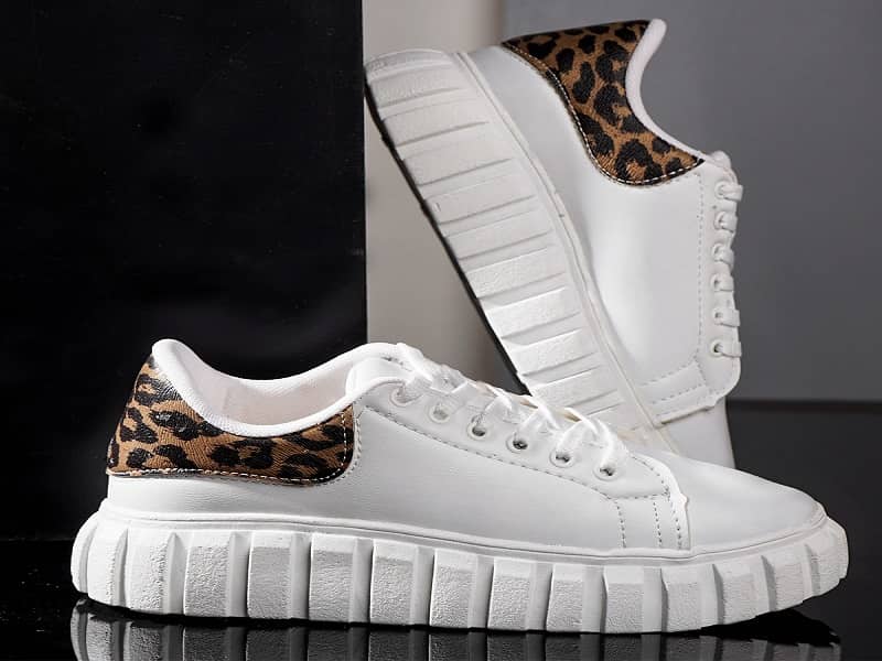 خرید کفش اسپرت زنانه سفید با قیمت استثنایی