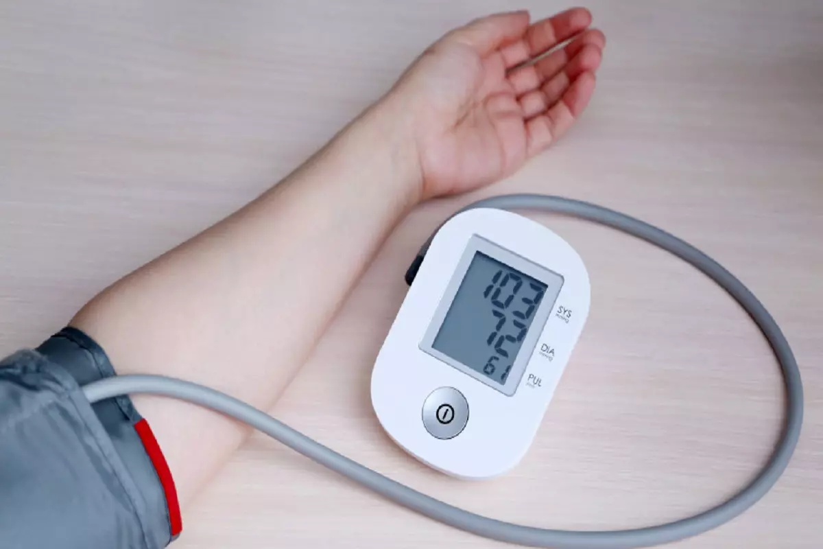 بهترین قیمت خرید دستگاه فشار خون medel