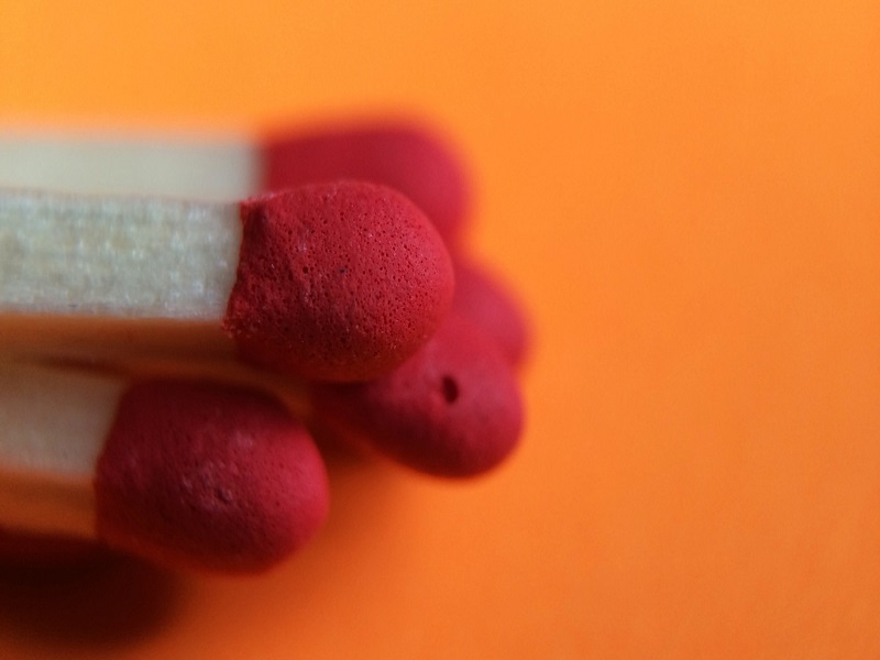 قیمت و خرید کبریت احمر + باکیفیت