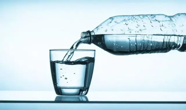 لیست قیمت بطری آب در دبی 1402